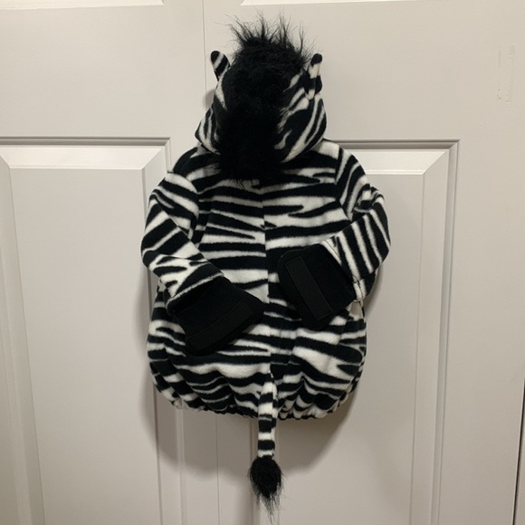Zebra Costume 6-12 month Old Navy Halloween - Picture 7 of 7